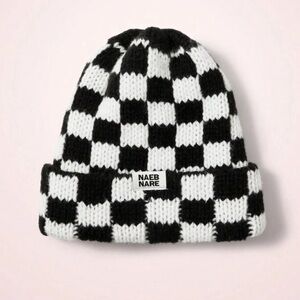 Women’s Knit Black and White Checkered Hat
